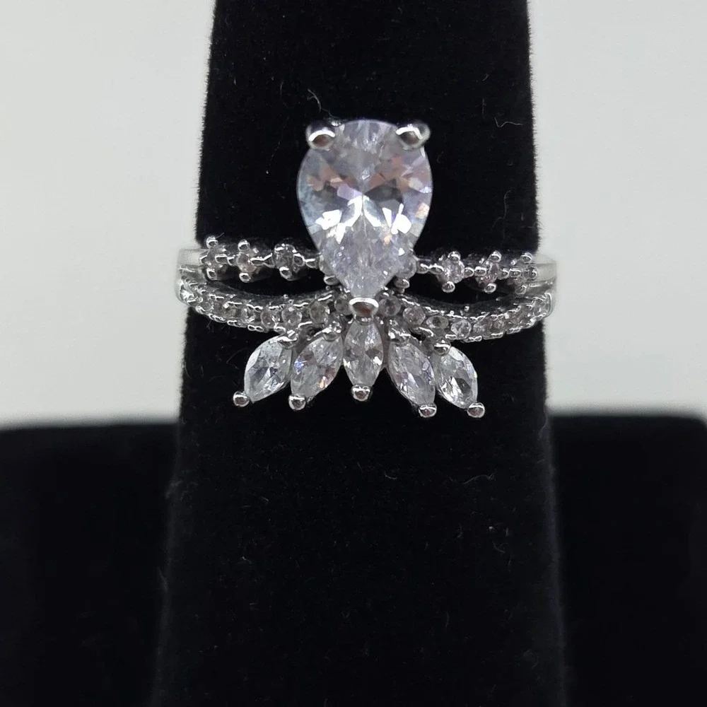 Silver Tone Pear Marquise Cubic Zirconia Statement Ring Size 7.5 Clear Pavé Band